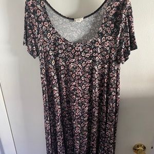 Short sleeve mini dress